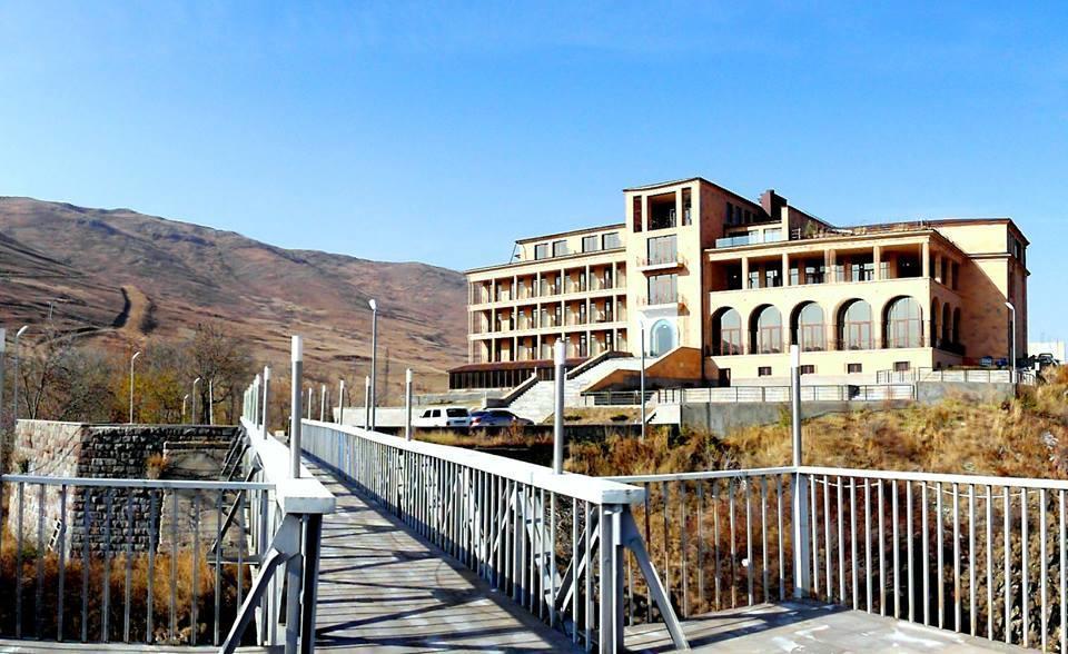 Akhtamar Hotel Cjsc Arzakan Kültér fotó