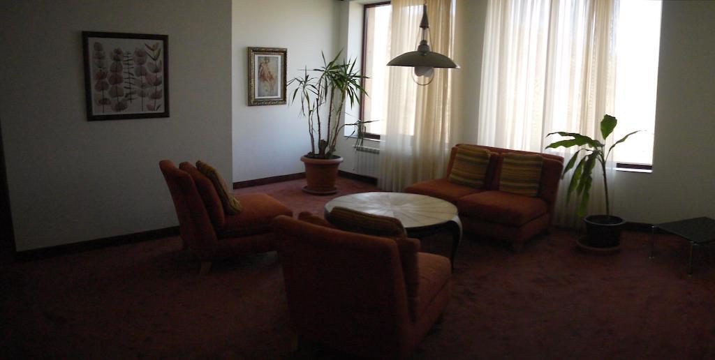 Akhtamar Hotel Cjsc Arzakan Kültér fotó