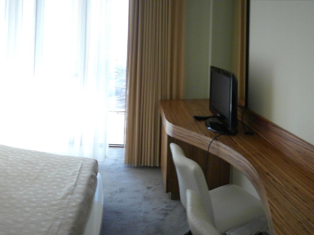 Akhtamar Hotel Cjsc Arzakan Kültér fotó