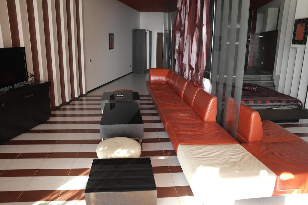 Akhtamar Hotel Cjsc Arzakan Szoba fotó